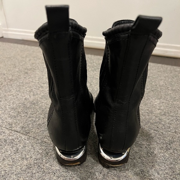 Alexander Wang Anouck Chelsea Boot Silver Size 5 - Picture 13 of 14